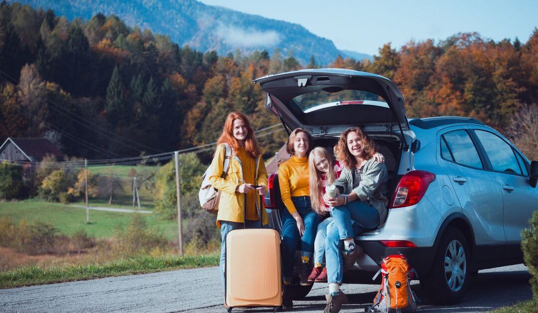 Pack Like a Pro: Essential Items for a Smooth Road Trip Adventure
